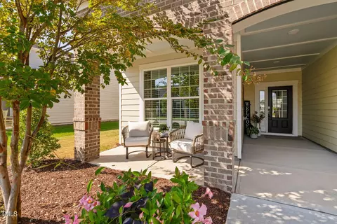 1201 Farm Leaf Dr, Durham, NC 27703