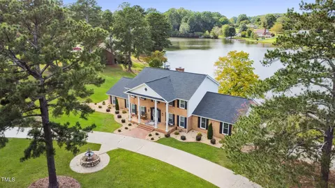 120 Edgewater Dr, Broadway, NC 27505