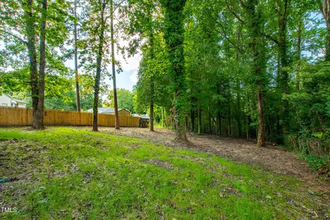 3505 Apache Dr, Raleigh, NC 27609 photo 32