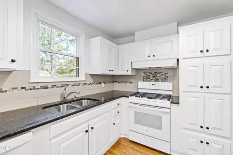 3505 Apache Dr, Raleigh, NC 27609 photo 13