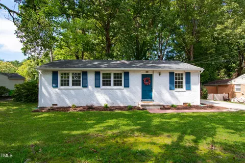 3505 Apache Dr, Raleigh, NC 27609 photo 1