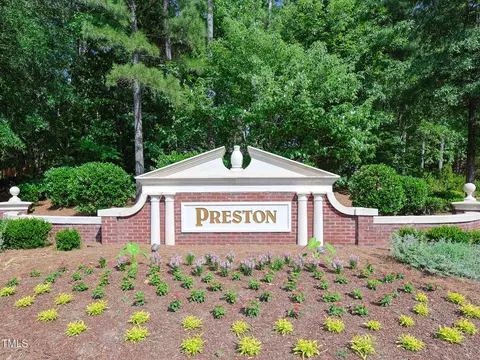 102 Preston Pines Dr, Cary, NC 27513