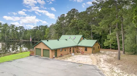 2404 Shaws Pond Rd, Four Oaks, NC 27524