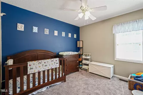 Bedroom - 99 Jackson Trl Trl, Dunn, NC 28334 photo 2 of 5