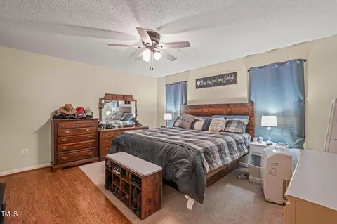 Bedroom - 99 Jackson Trl Trl, Dunn, NC 28334 photo 4 of 5