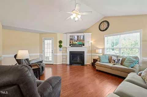 Living - 99 Jackson Trl Trl, Dunn, NC 28334 photo 2 of 2