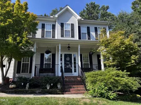 8521 Plimoth Hill Dr, Wake Forest, NC 27587