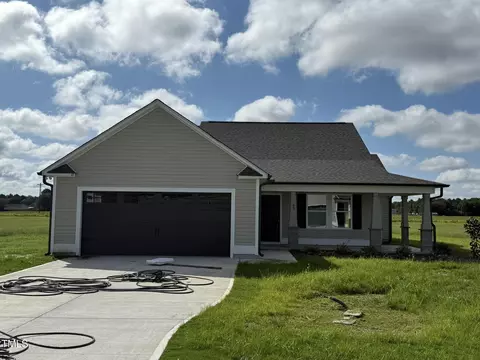 95 Grace Ridge Ct, Benson, NC 27504