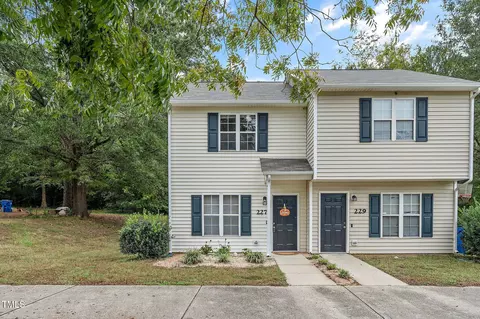 227 Donald Ross Dr, Raleigh, NC 27610