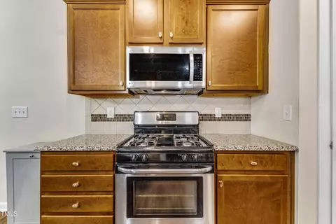 4344 Flintlock Ln, Durham, NC 27704 photo 10