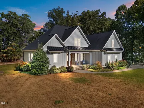 5736 Barham Crossing Dr, Wake Forest, NC 27587