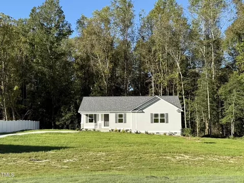 365 Bushel Ln, Willow Spring, NC 27592 photo 3