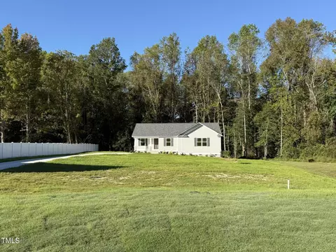 365 Bushel Ln, Willow Spring, NC 27592 photo 2
