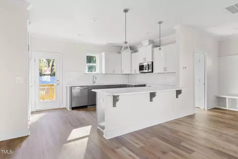 Kitchen - 910 N Guthrie Ave, Durham, NC 27703 photo 1 of 6