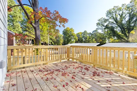 Exterior - 910 N Guthrie Ave, Durham, NC 27703 photo 4 of 6