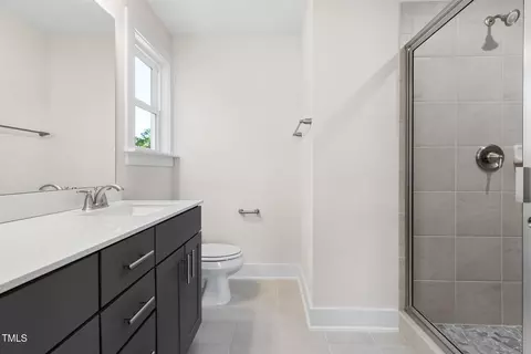 Bath - 910 N Guthrie Ave, Durham, NC 27703 photo 1 of 5