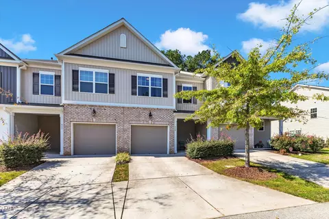 909 Saratoga Dr, Durham, NC 27704