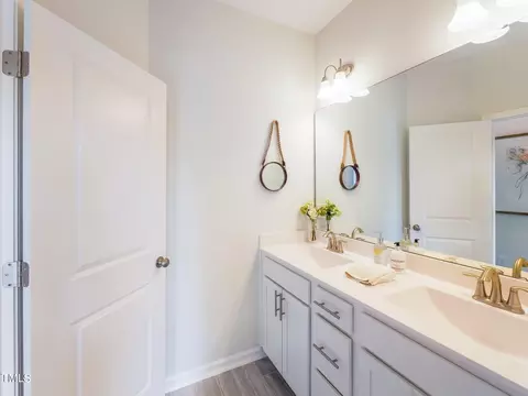 Bath - 412 Cresting Wave Dr, Wake Forest, NC 27587 photo 6 of 8