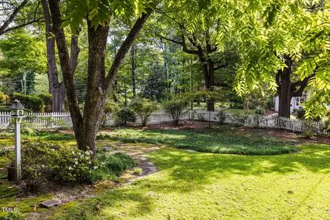 Exterior - 8 Sylvan Rd, Durham, NC 27701 photo 13 of 22