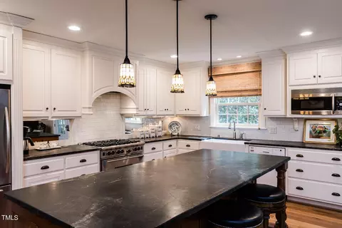 Kitchen - 8 Sylvan Rd, Durham, NC 27701 photo 5 of 6