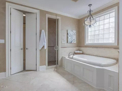 Bath - 24 Pennington Pl, Durham, NC 27707 photo 3 of 5