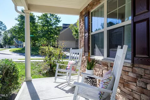 1508 Eagle Lodge Ln, Durham, NC 27703 photo 4