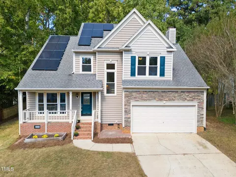 9705 Batesville Dr, Raleigh, NC 27617