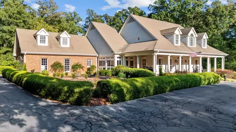 608 Valley Rd, Sanford, NC 27330