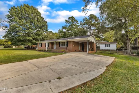 207 Johnson Dr, Clayton, NC 27520 photo 6