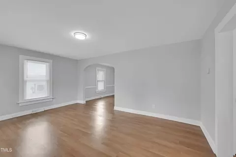 309 E 12th St, Washington, NC 27889 photo 6