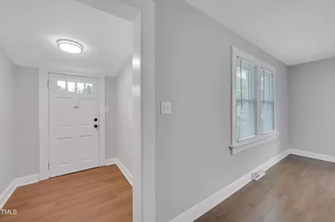 309 E 12th St, Washington, NC 27889 photo 4