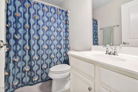 Bath - 246 Brier Summit Pl, Durham, NC 27703 photo 2 of 2