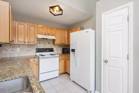 3 Peridot Pl, Durham, NC 27703 photo 7