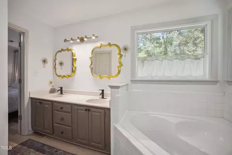 5 Chestnut Bluffs Ln, Durham, NC 27713 photo 18