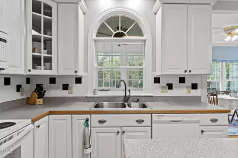 Kitchen - 4077 Range Rd, Stem, NC 27581 photo 4 of 5