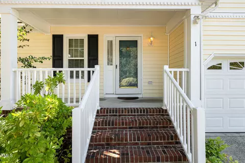 1 Tippecanoe Ct, Durham, NC 27713 photo 2