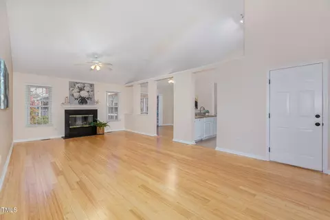 1 Tippecanoe Ct, Durham, NC 27713 photo 4