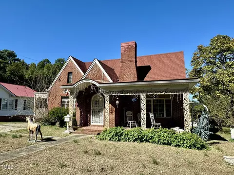 803 N Main St, Roxboro, NC 27573