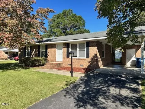 717 Queens Ave, Dunn, NC 28334