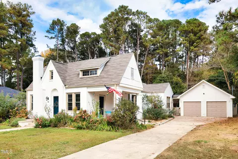 305 S Walnut St, Spring Hope, NC 27882