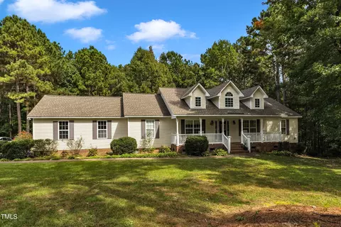 63 Autumn Ridge Dr, Wendell, NC 27591