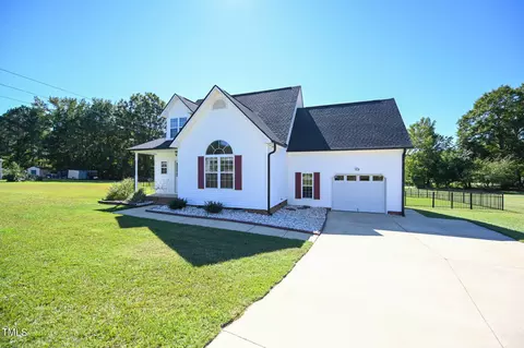 Exterior - 1301 Open Field Dr, Garner, NC 27529 photo 2 of 9