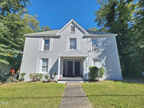 706 Maple Ave, Burlington, NC 27215