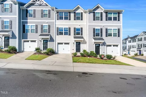 2010 Silent Bend Dr, Durham, NC 27704 photo 1