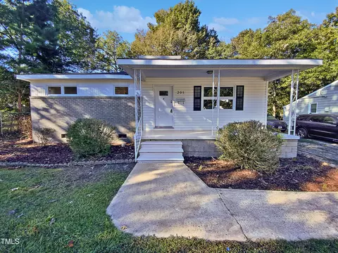205 N Chavis St, Franklinton, NC 27525