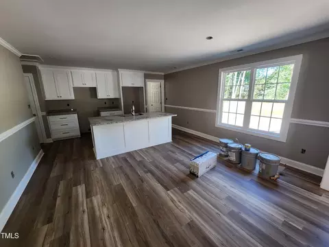 910 West St, Smithfield, NC 27577 photo 5