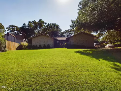 4005 Sherlock Ct, Raleigh, NC 27613