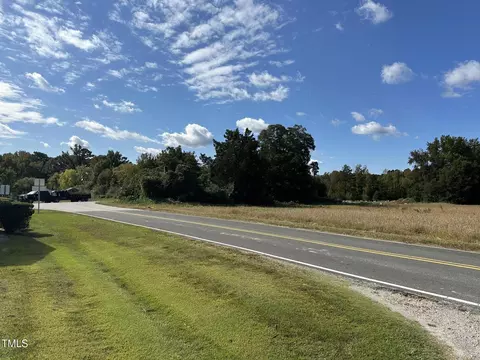 3530 W River Rd, Franklinton, NC 27525