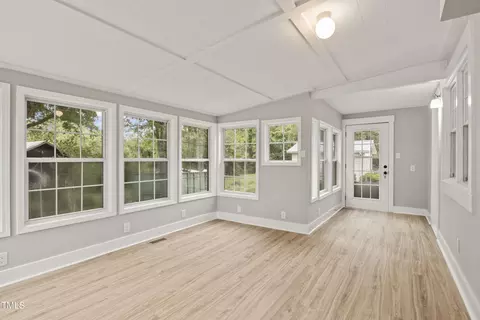 323 E Main St, Coats, NC 27521 photo 16