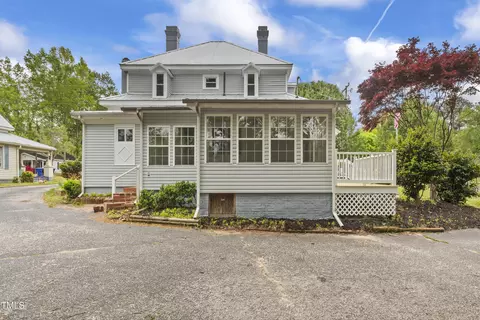323 E Main St, Coats, NC 27521 photo 7